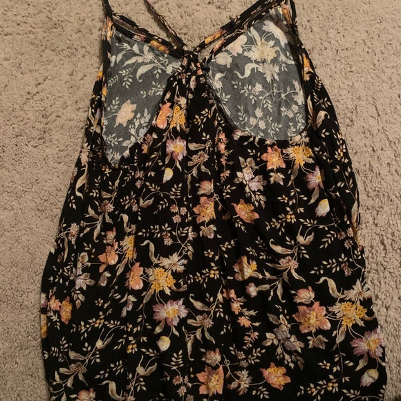 Floral tank! - Picture 2 of 2